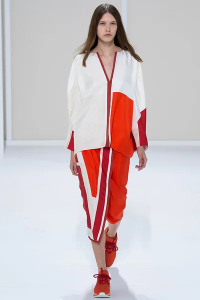 Look 30
